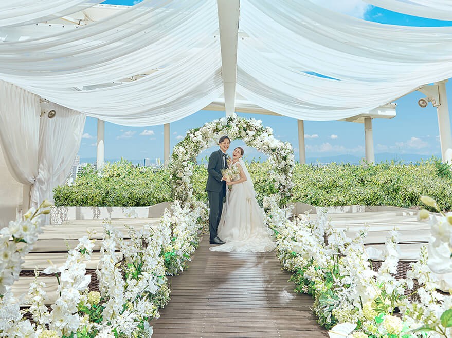 選べる2つのセレモニールーフガーデン & チャペル